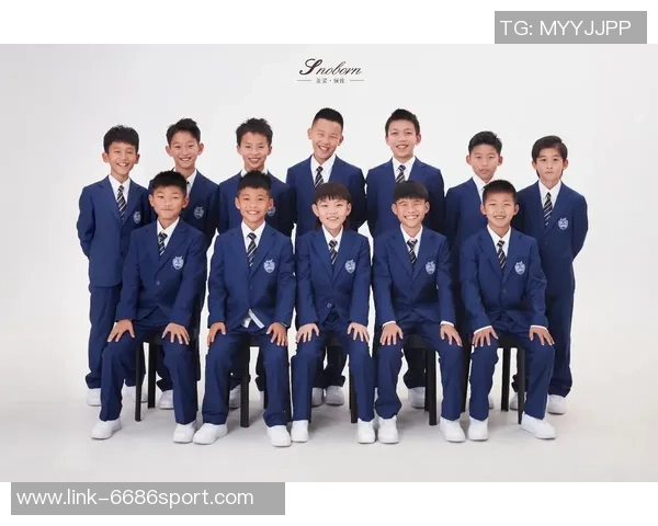 肘子李足球:探索中国足球新星的成长之路与未来展望 肘子李足球:探索中国足球新星的成长之路与未来展望