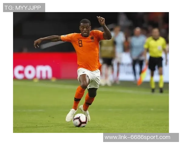 足球彩虹袖标的意义与影响探讨：包容与多元文化的象征